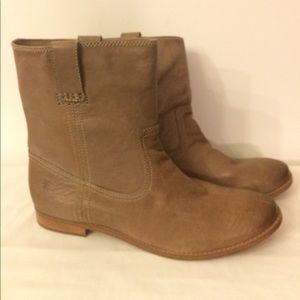 Frye Anna leather boots W size 11